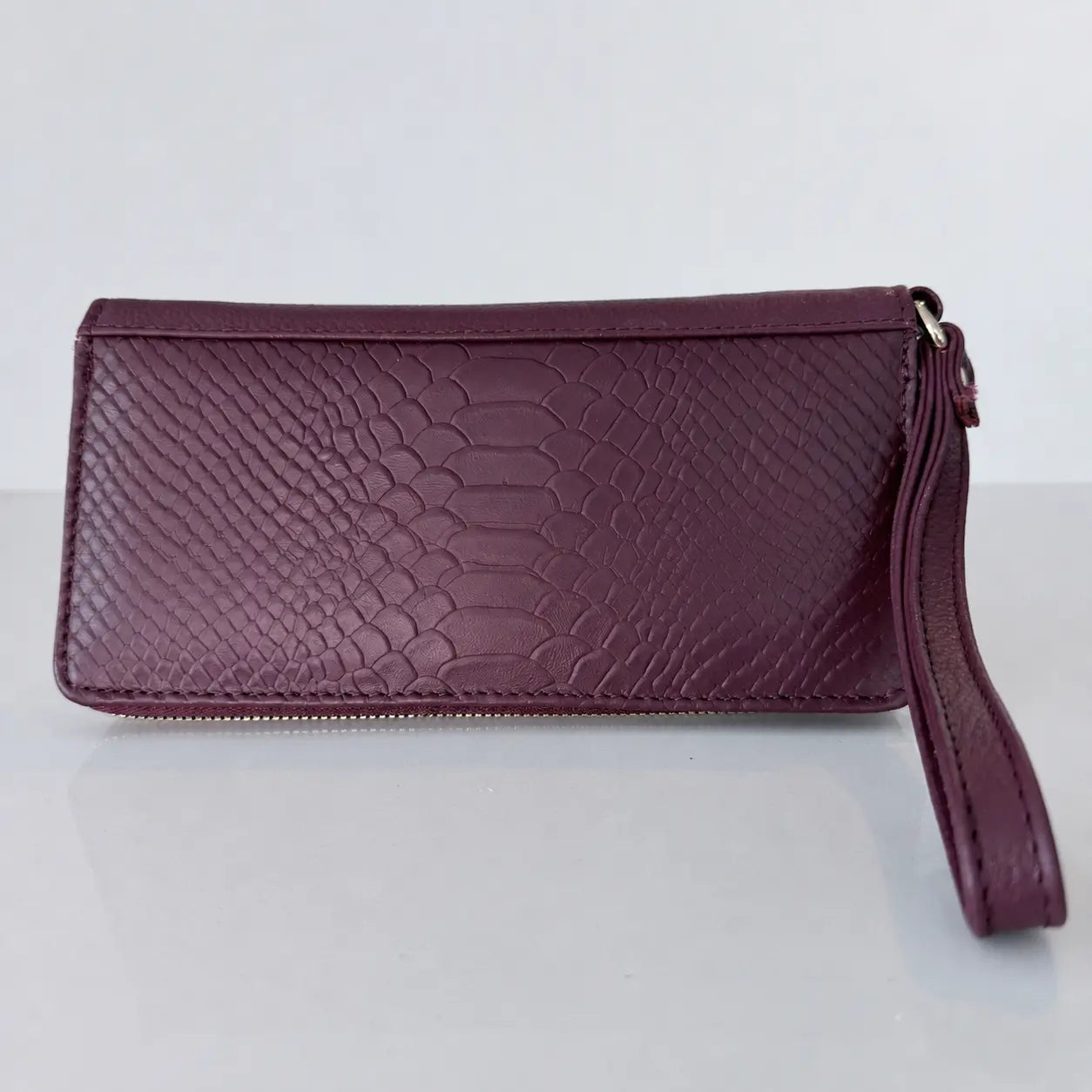 Costera Long Wallet · Merlot Snake-Embossed Leather Sangre de Mar