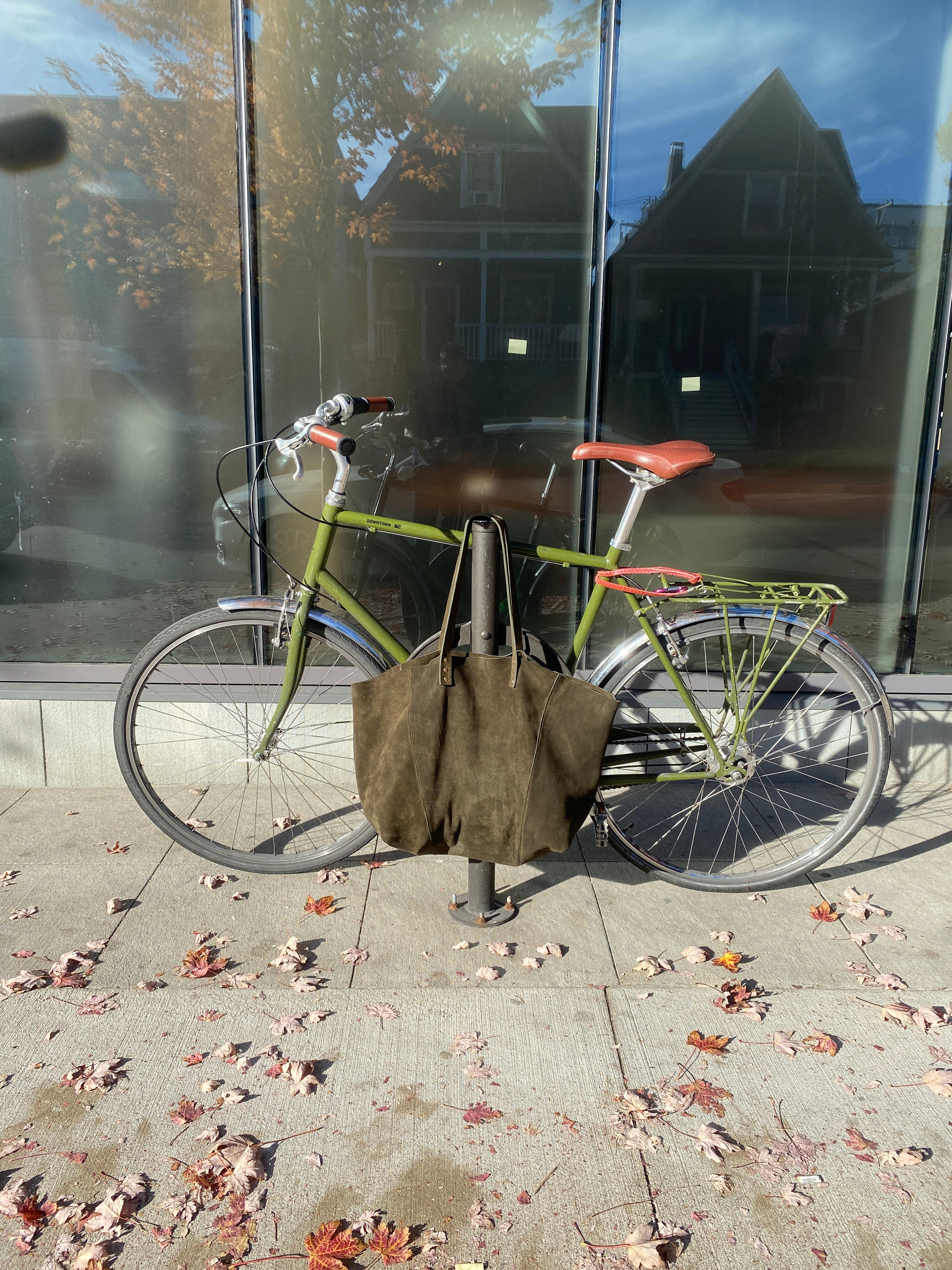 Pacifico Maxi Tote Bag