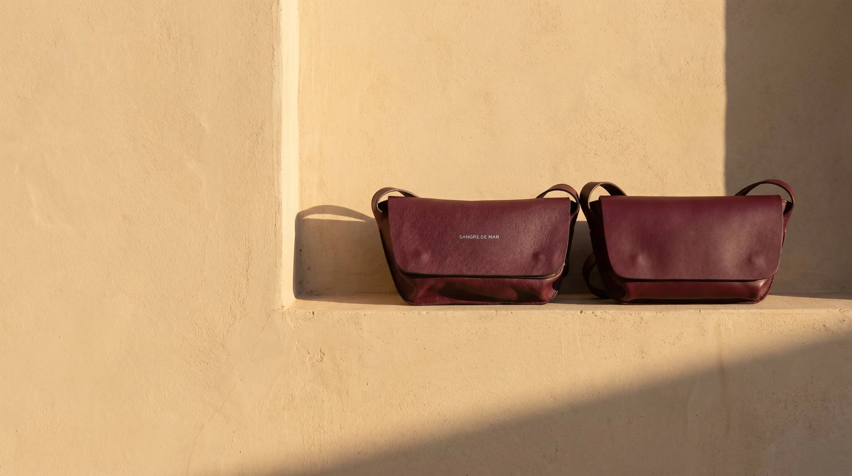 Best Leather Handbags in 2026: Full-Grain vs Pebbled Leather Styles Sangre de Mar
