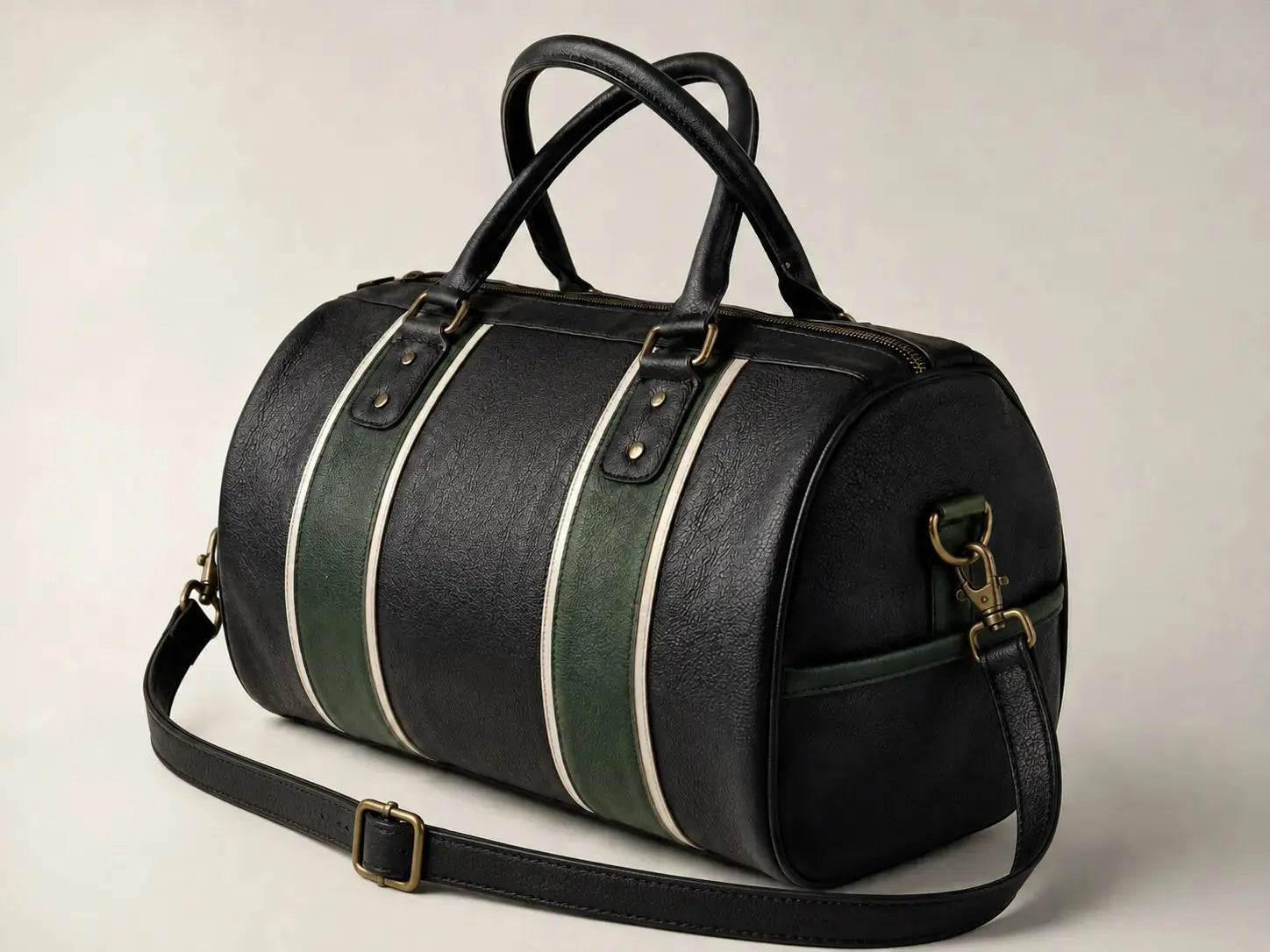 Leather-Weekenders Sangre de Mar